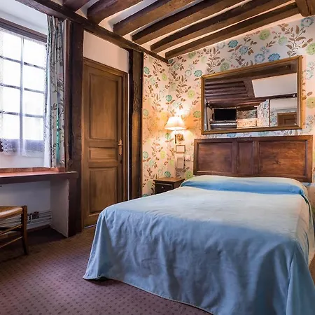 Hotel Du Lys 3*