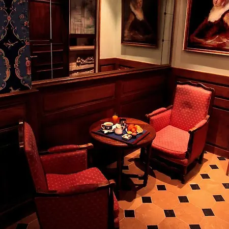 Du Lys Hotel 3*