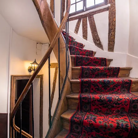 Du Lys Hotel 3*
